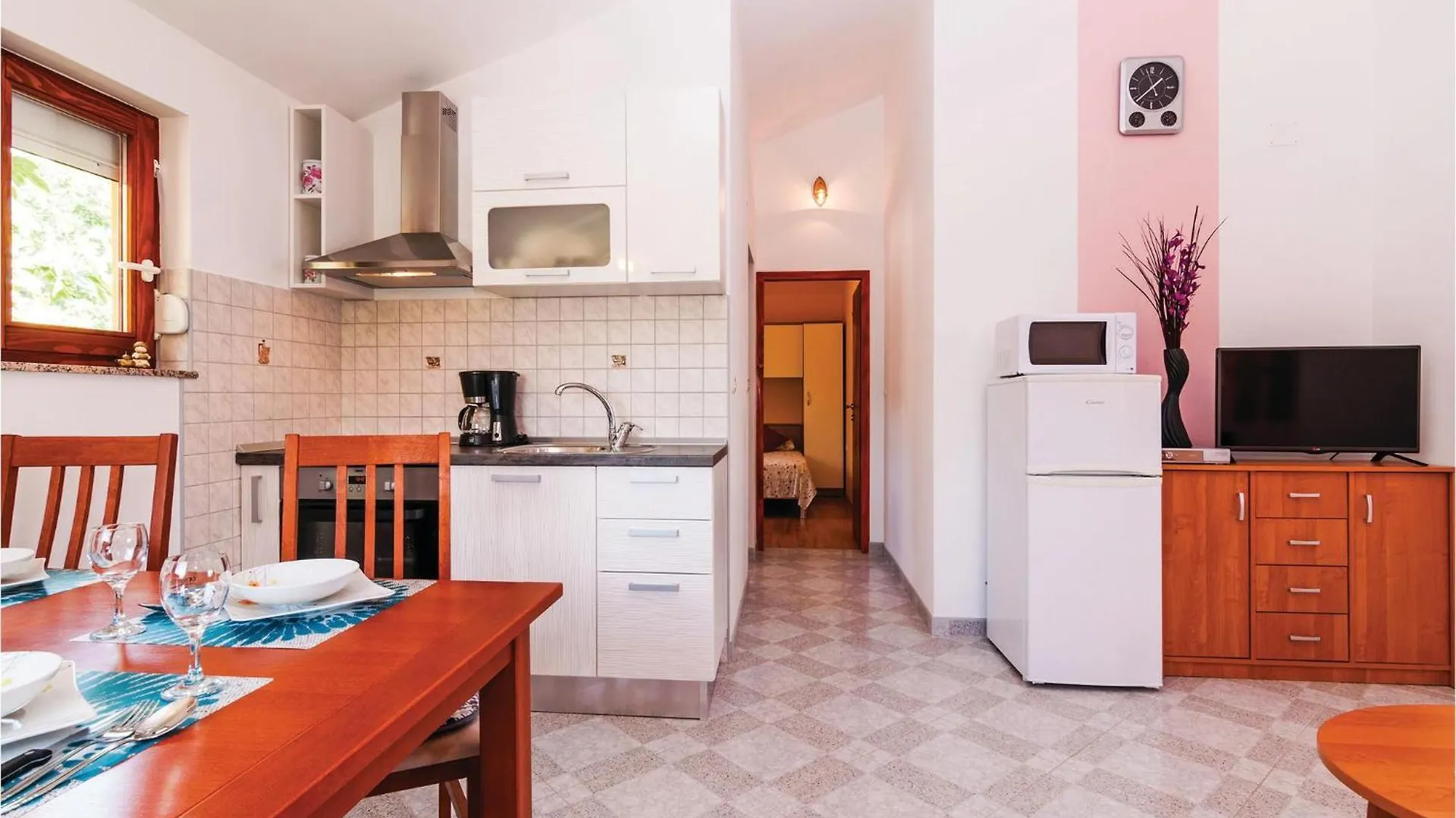 1 Bedroom Cozy Apartment In Krusevo 0*, Krusevo (Zadar) Croatia